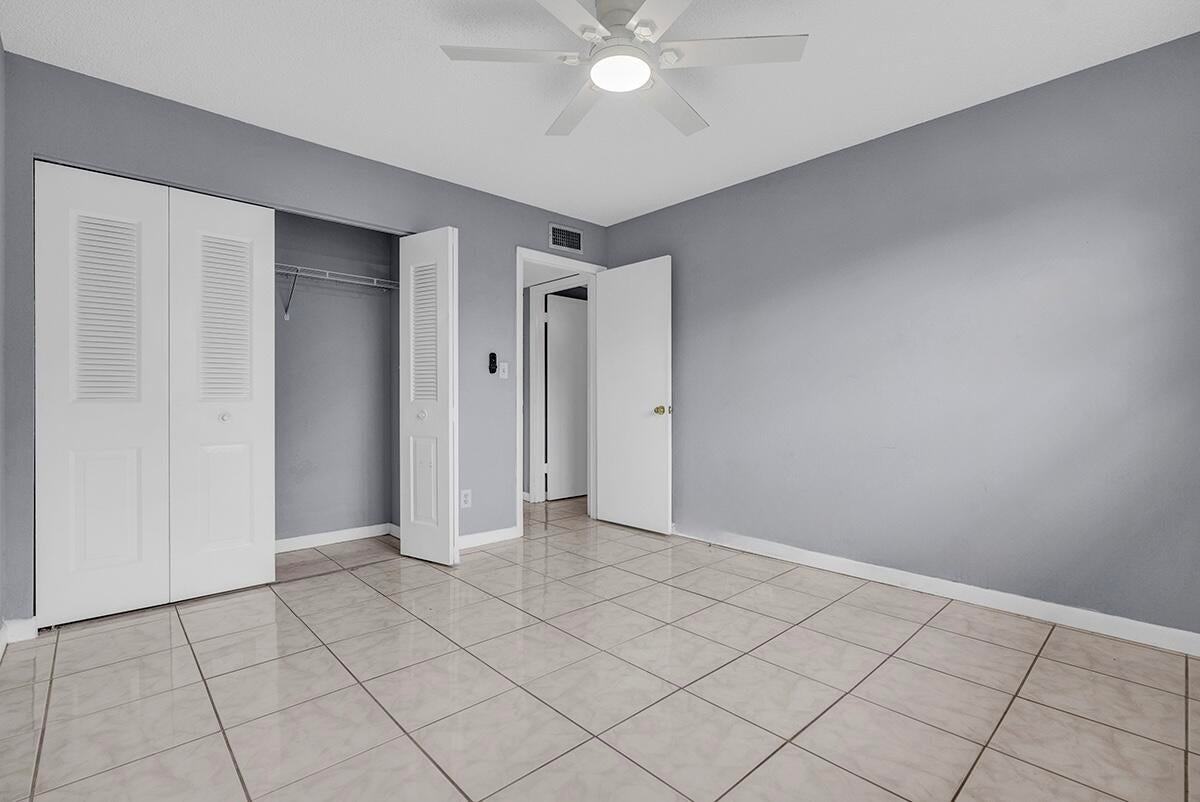 340 Nw 19th St #308 - Photo 3 of 8
