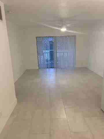 3123 Oakland Shores Dr #D207 - Photo 2 of 11