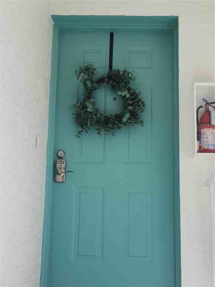 6503 Fairway Gardens Dr - Photo 3 of 34