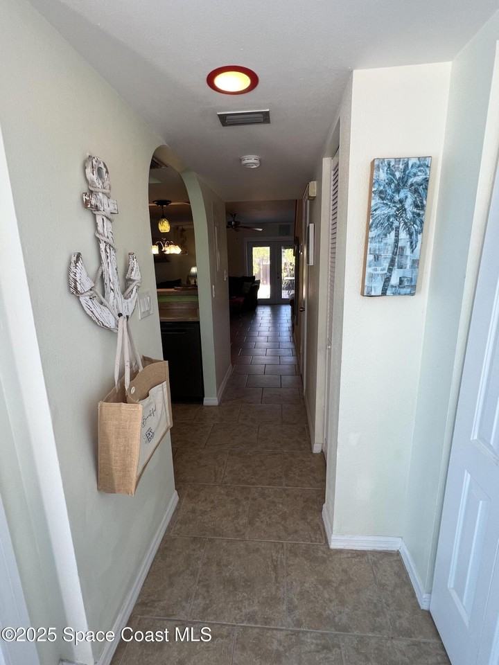 299 Chandler St #F - Photo 4 of 26