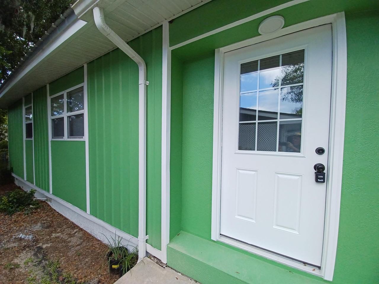 103 Catalina Cir - Photo 6 of 19
