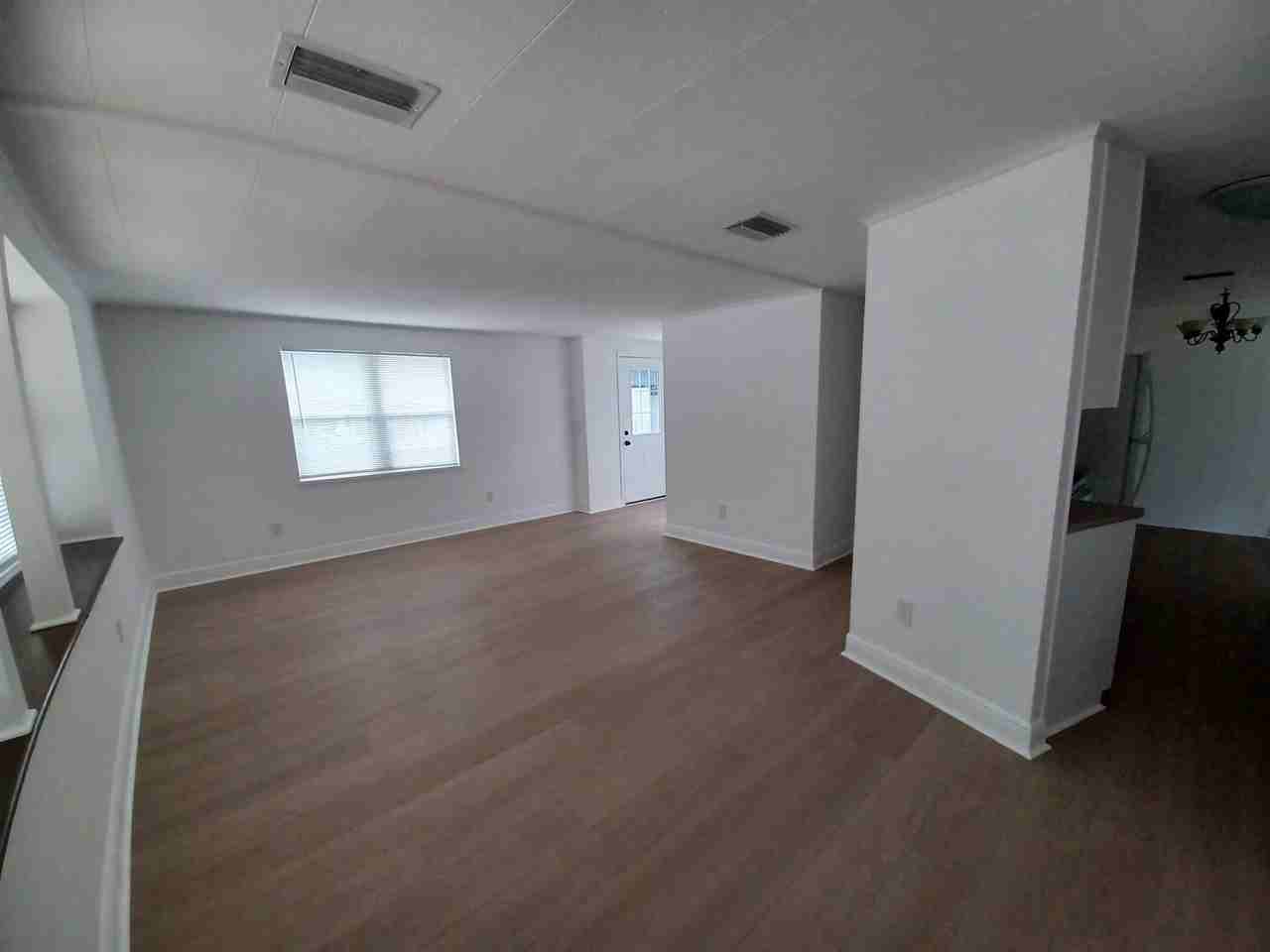 103 Catalina Cir - Photo 7 of 19