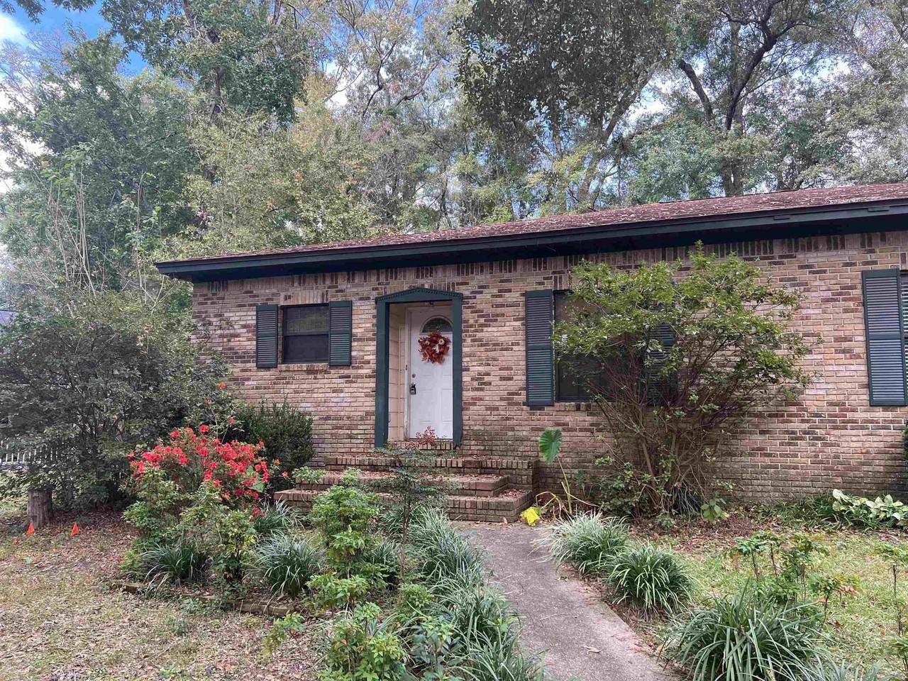 2552 Panther Creek Rd