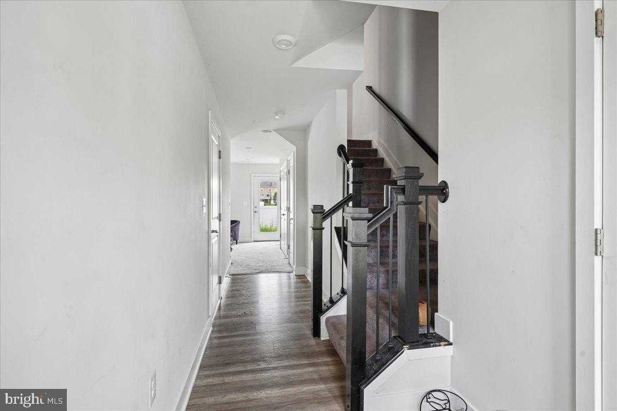 5322 Phillis Wheatley Pl - Photo 4 of 28