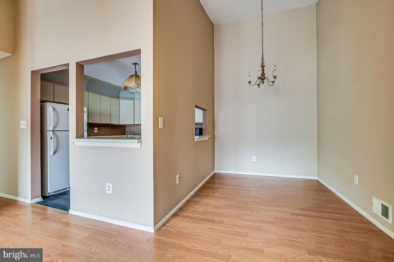 24 Chamberlin Ct - Photo 2 of 10