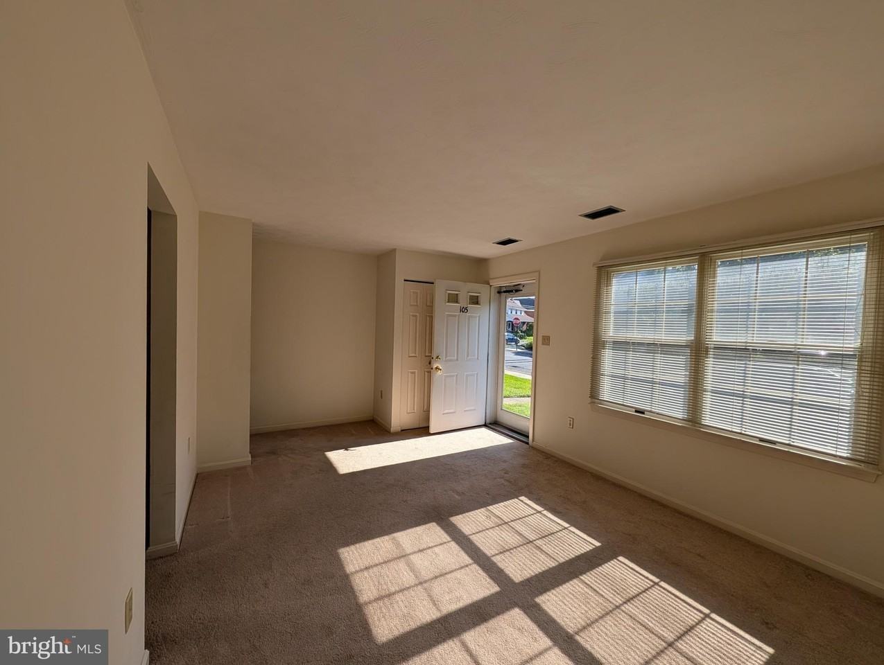 105 Ridge Ave - Photo 3 of 19