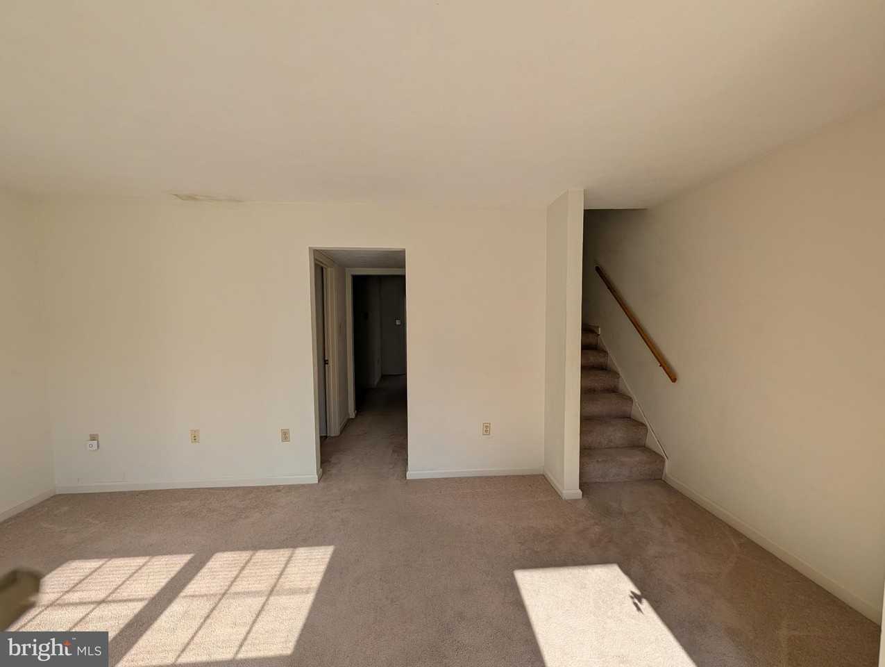 105 Ridge Ave - Photo 4 of 19