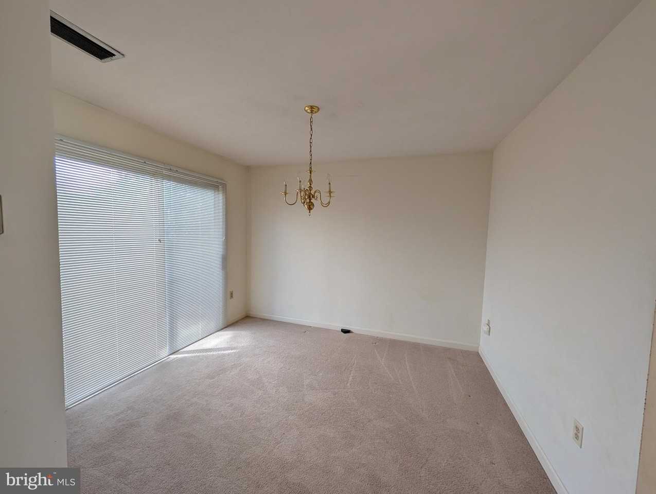 105 Ridge Ave - Photo 7 of 19