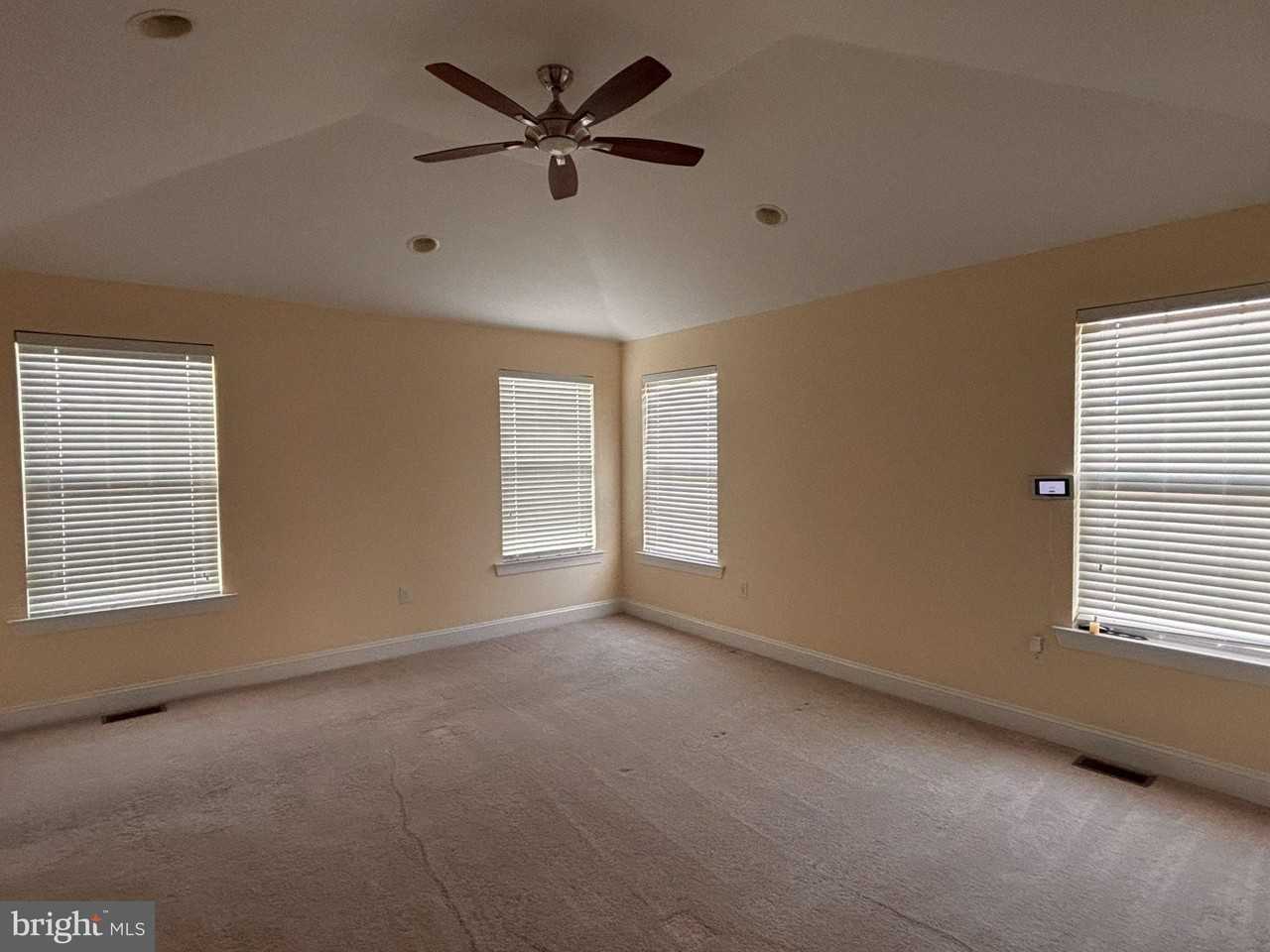 232 Saddlebrook Dr - Photo 7 of 11