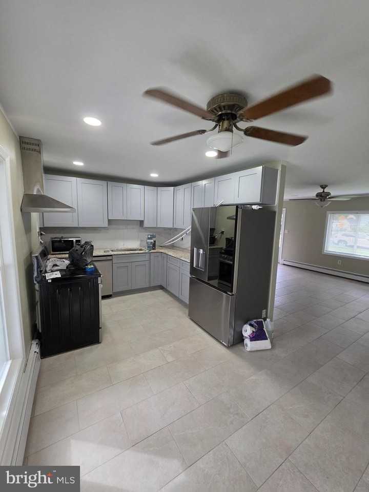 131 Vermont Ln - Photo 5 of 14
