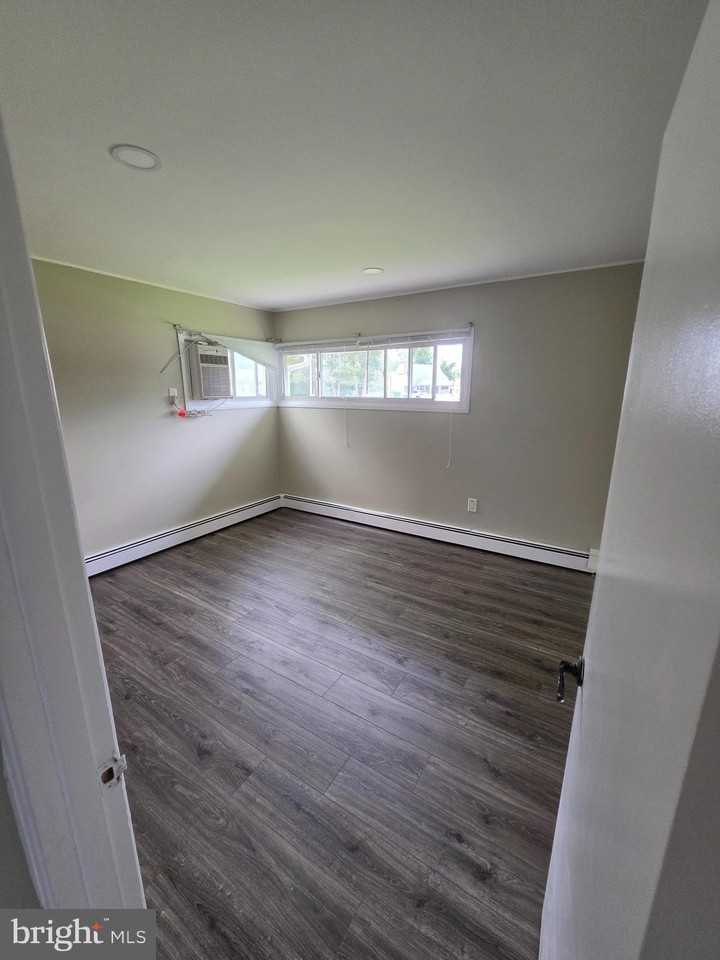131 Vermont Ln - Photo 6 of 14