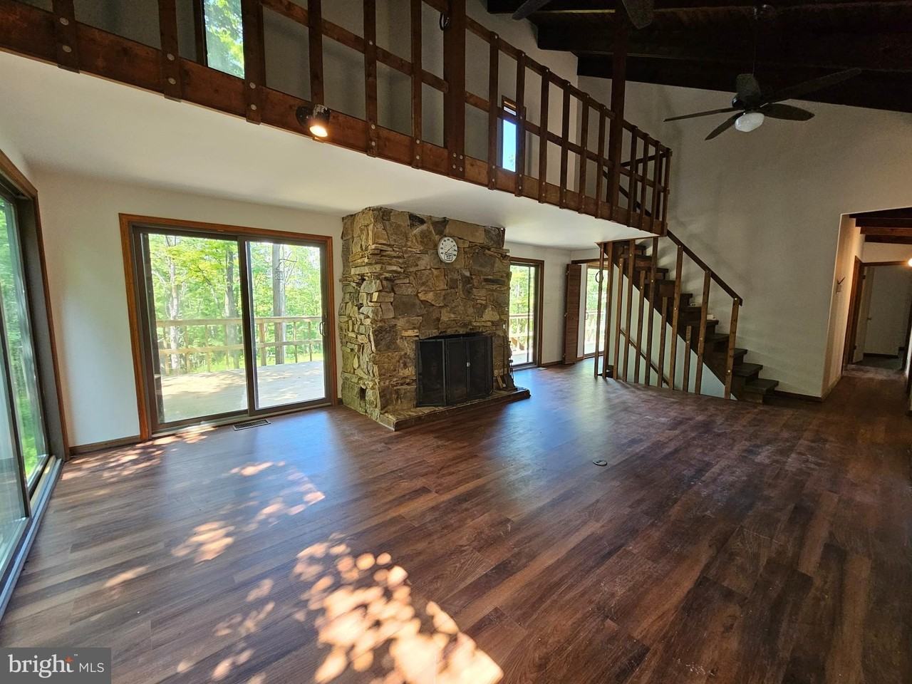 6074 Covered Bridge Rd - Photo 6 of 29