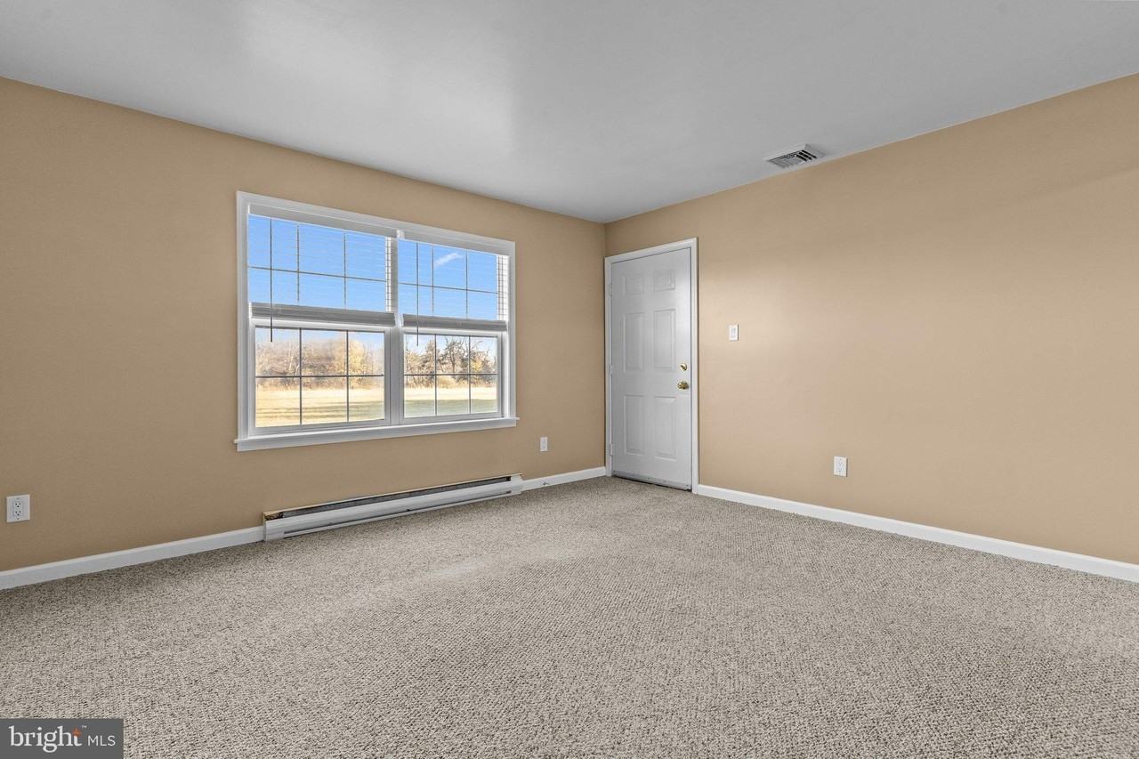 101 Oak Grove Rd #A4 - Photo 3 of 18