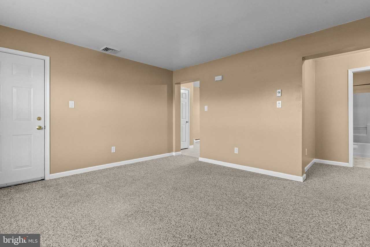 101 Oak Grove Rd #A4 - Photo 4 of 18