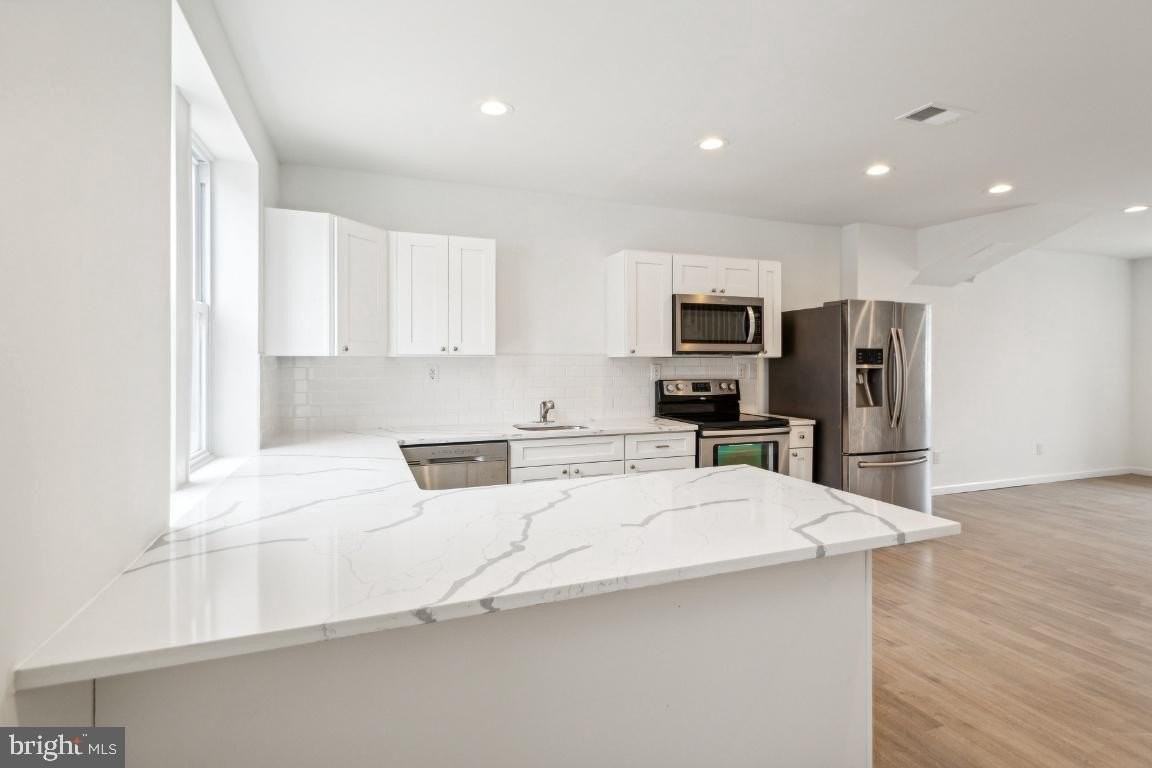 4013 Bleigh Ave - Photo 7 of 19