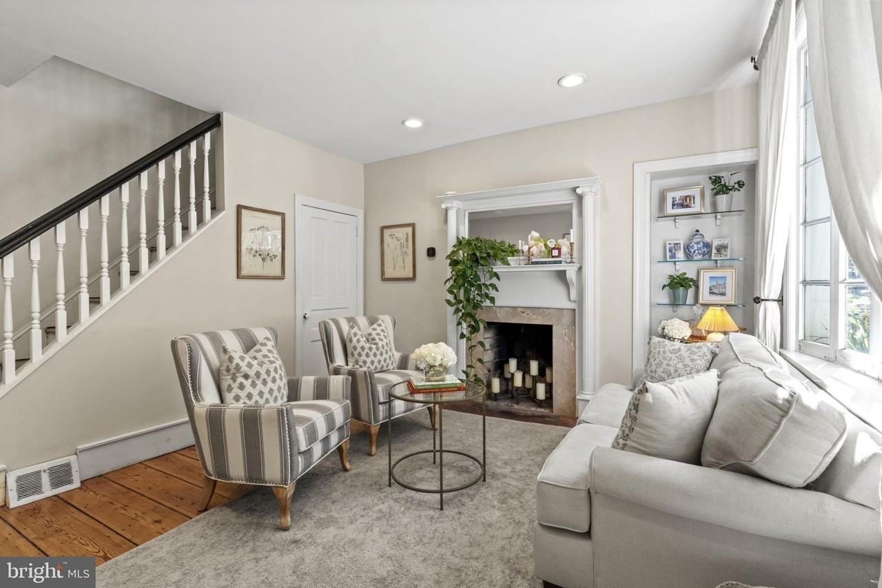 329 S Camac St - Photo 5 of 32