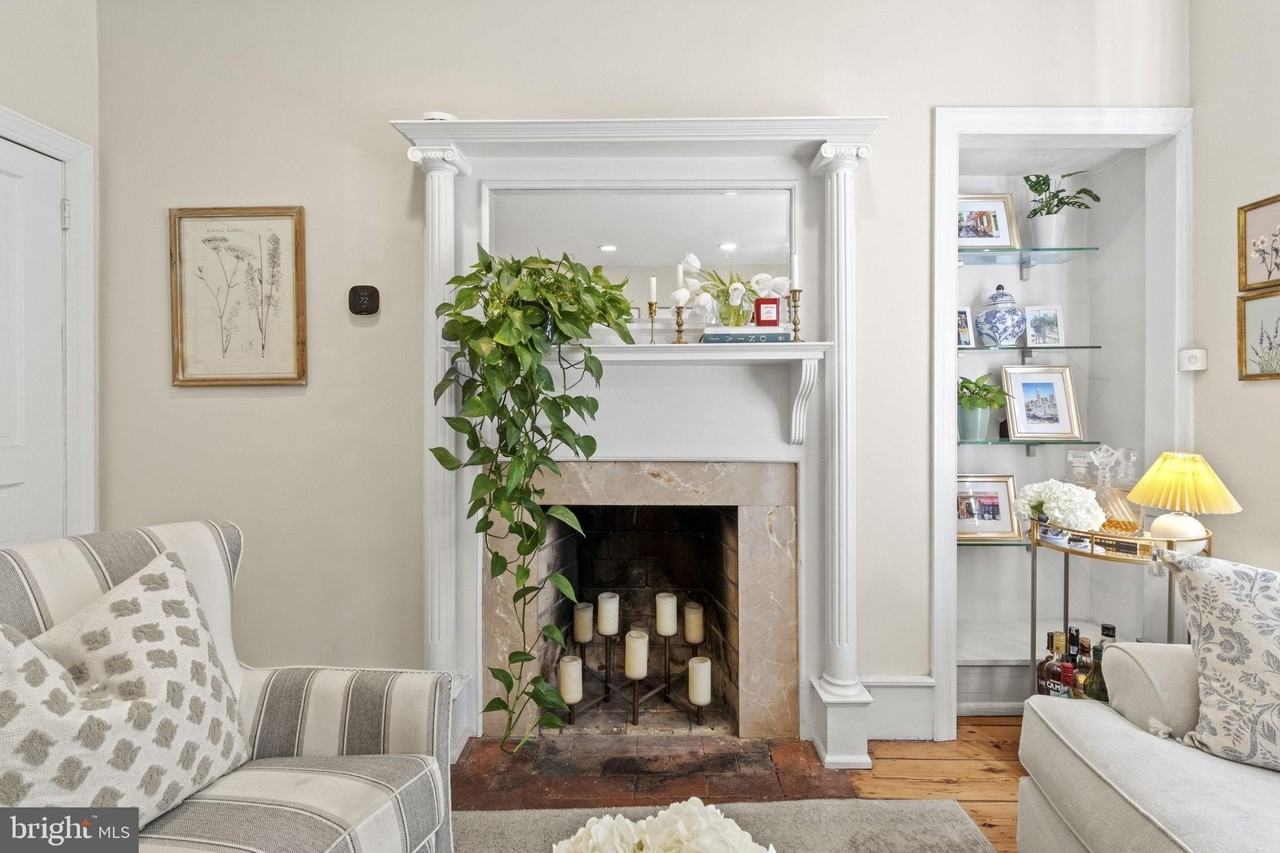 329 S Camac St - Photo 7 of 32