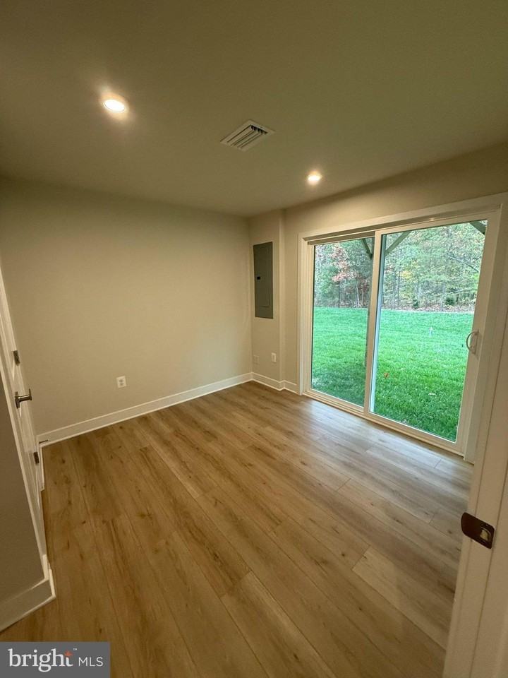 6932 Braxton Springs Way - Photo 3 of 27