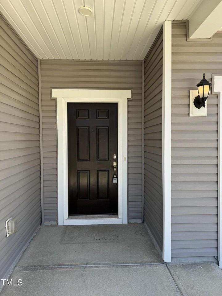 145 Willow Grove Ln - Photo 3 of 29