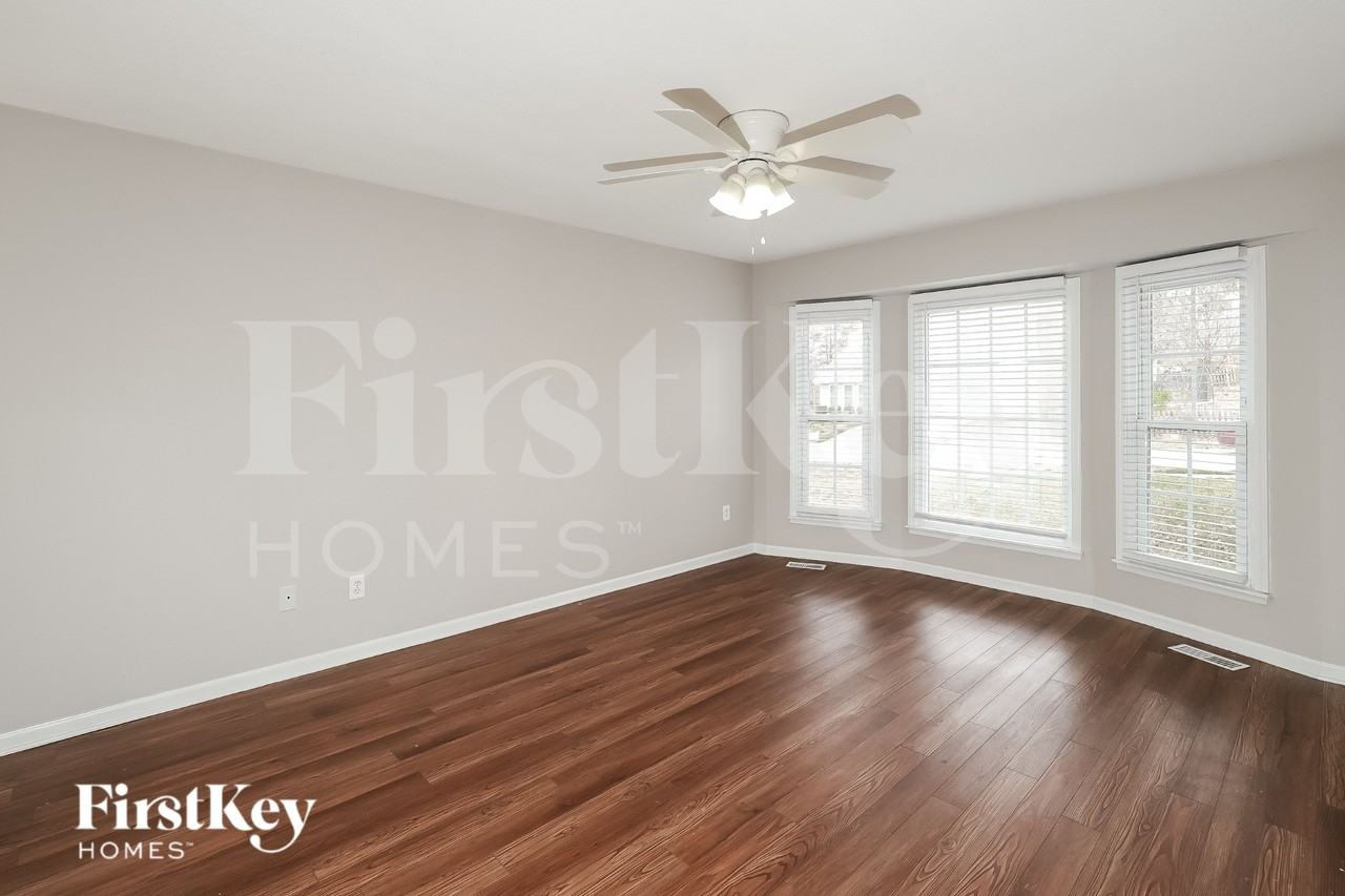 8509 N Mcdonald Ave - Photo 7 of 15