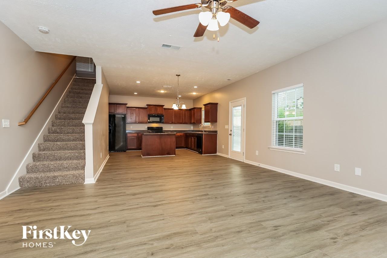1252 Anduin Ave - Photo 4 of 15