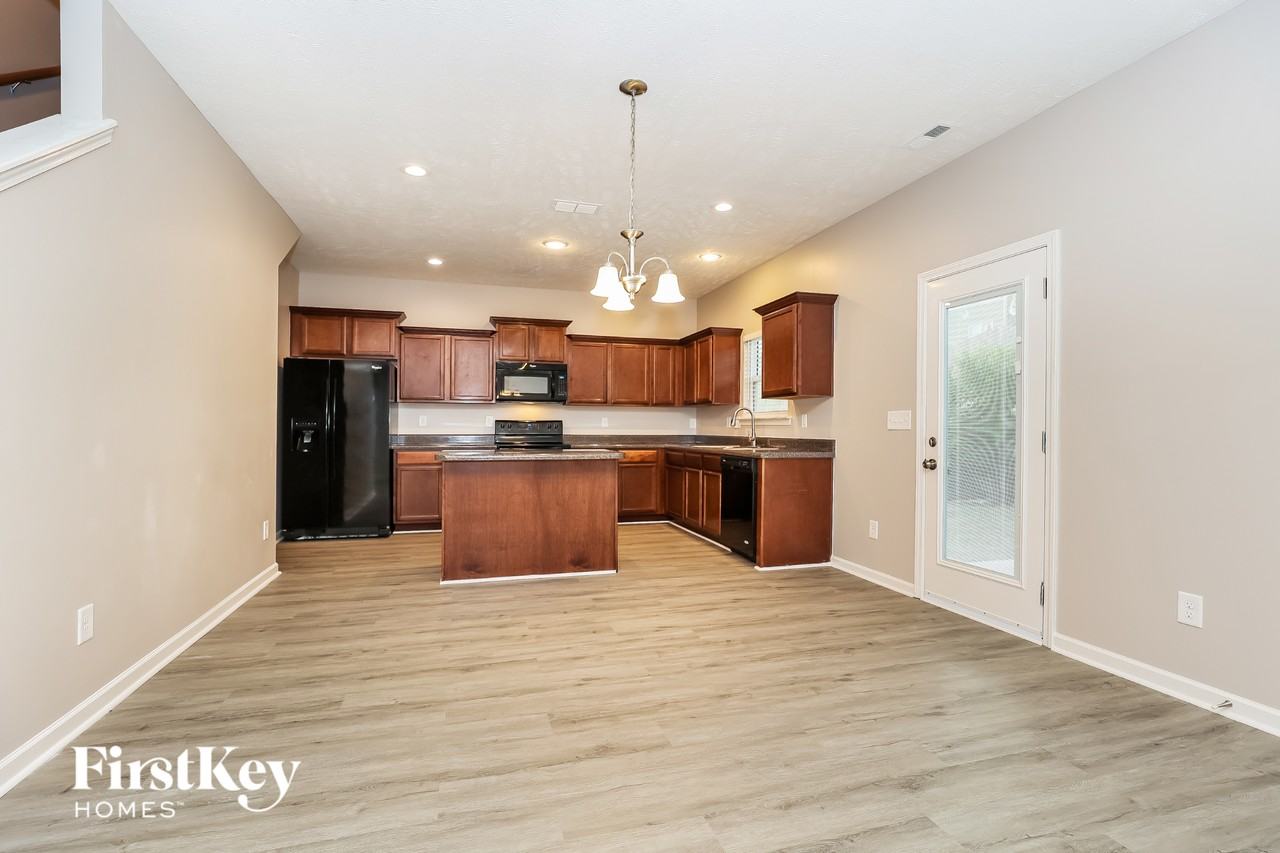 1252 Anduin Ave - Photo 5 of 15