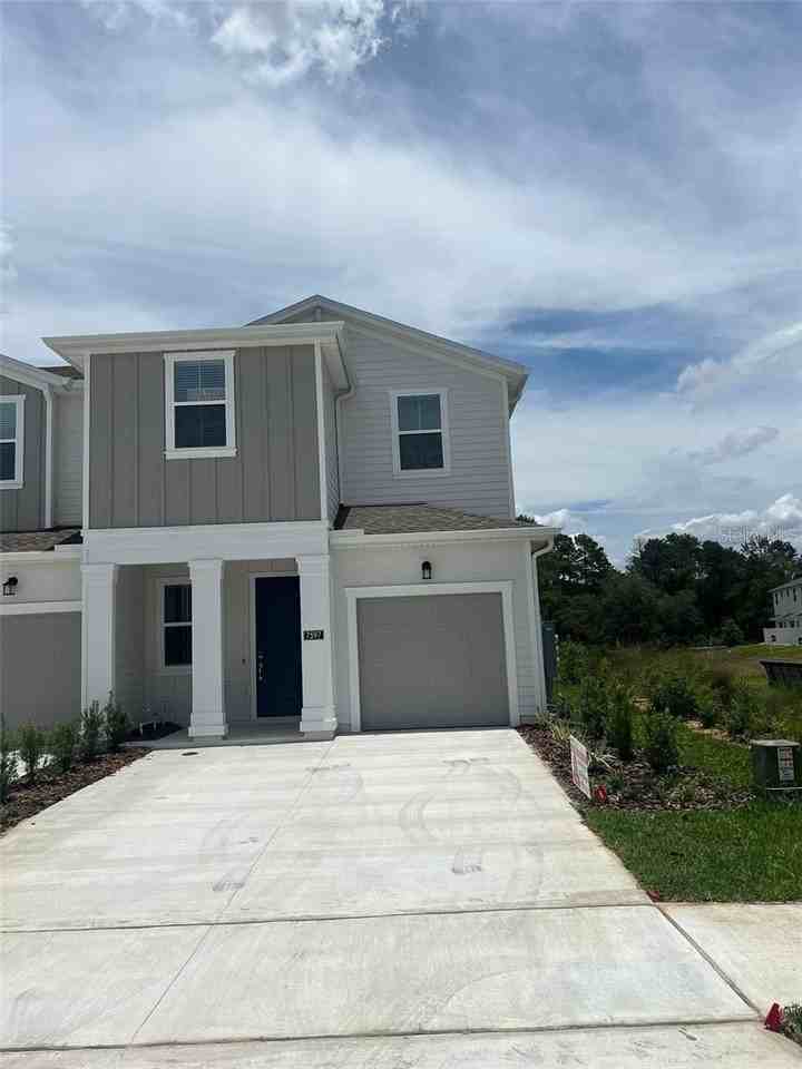 7597 Stone Creek Trl - Photo 3 of 29