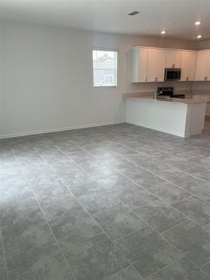 7597 Stone Creek Trl - Photo 6 of 29