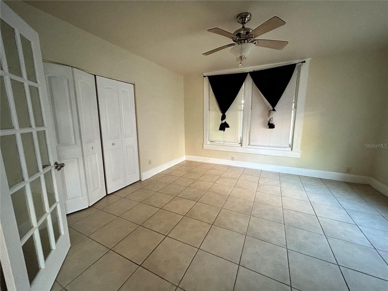 727 Dartmoor St N #301 - Photo 6 of 11