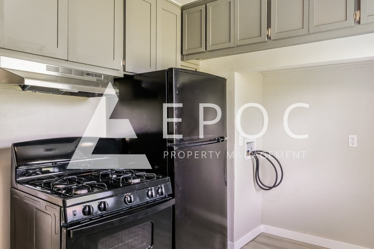3107 Nw 41st St - Photo 4 of 15