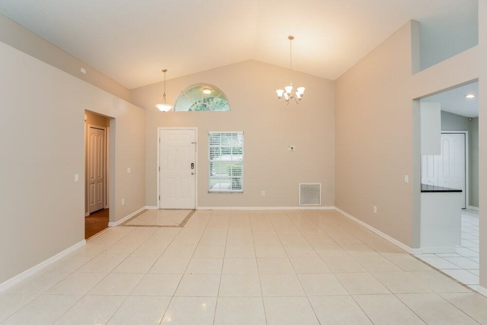 3849 Bellewater Blvd - Photo 3 of 16