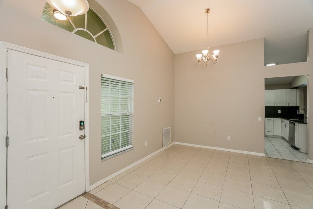 3849 Bellewater Blvd - Photo 4 of 16