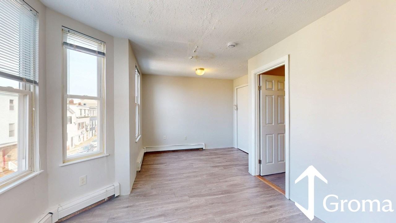 164 Bennington St #3 - Photo 4 of 16
