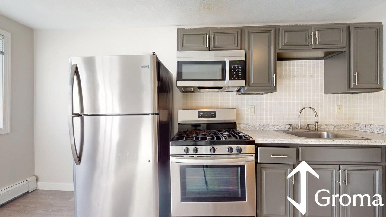 164 Bennington St #3 - Photo 6 of 16