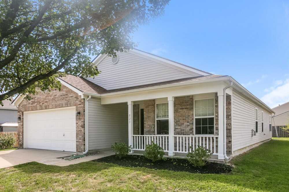 823 Pine Lake Dr - Photo 3 of 16
