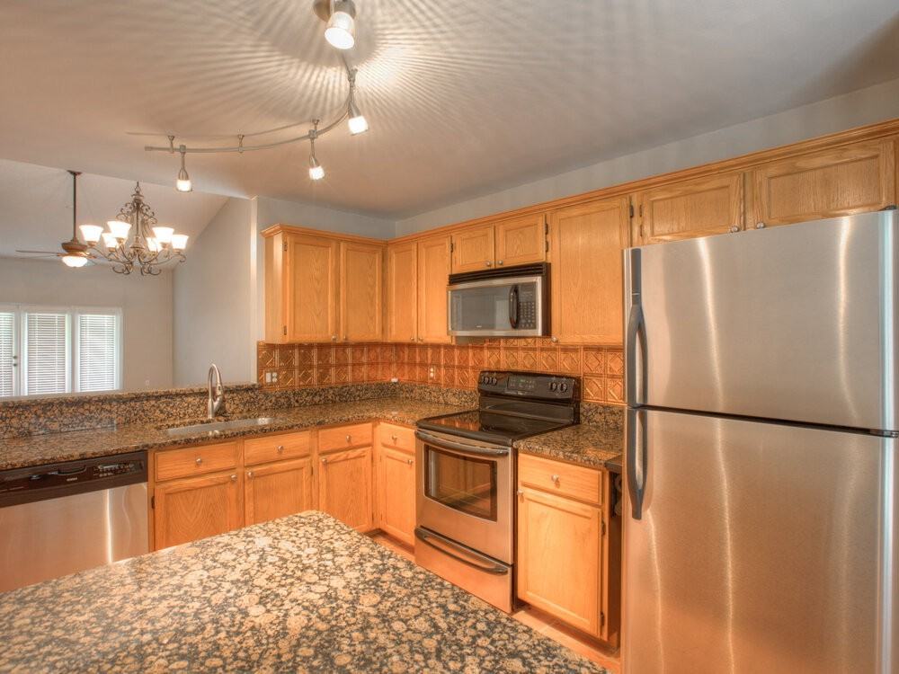 420 Mainsail Ct - Photo 7 of 17