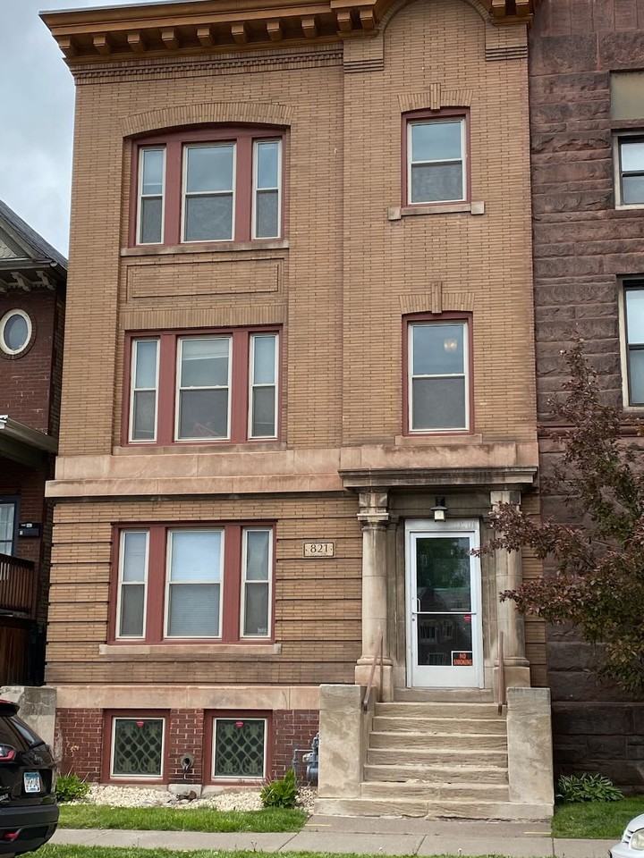 821 E 1st St #3 - Photo 2 of 28