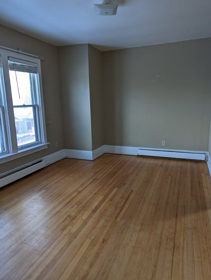 709 9th Ave #4 - Photo 2 of 11