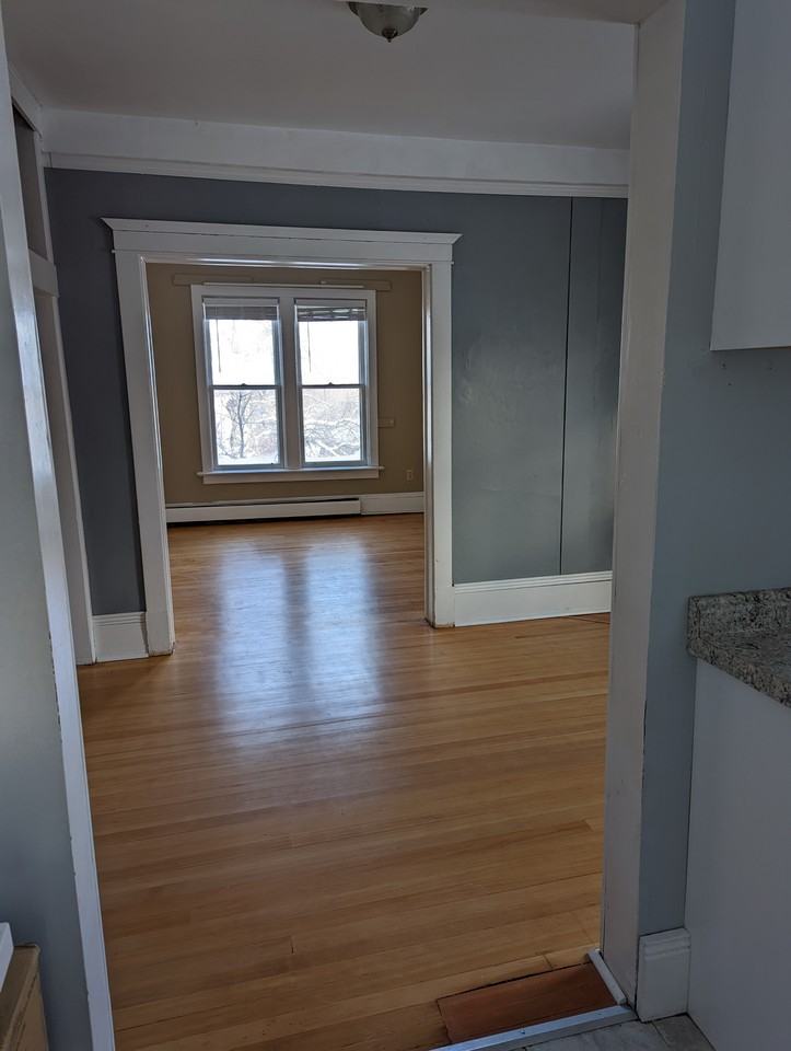 709 9th Ave #4 - Photo 4 of 11
