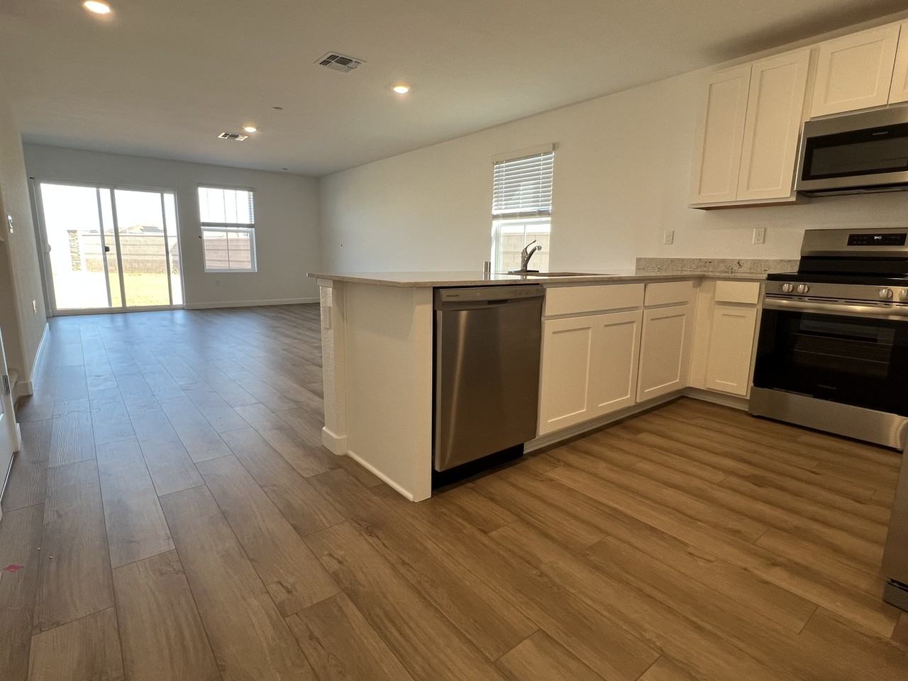 4438 Greenshank Way - Photo 4 of 28