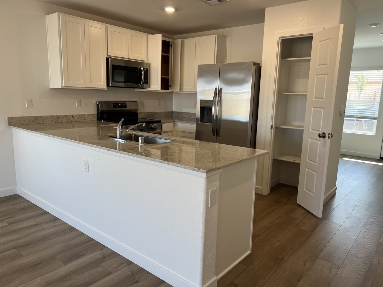 4438 Greenshank Way - Photo 5 of 28