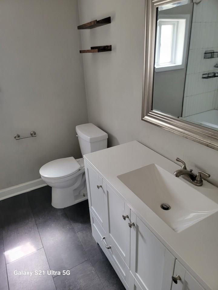 9284 Peachtree St - Photo 3 of 14