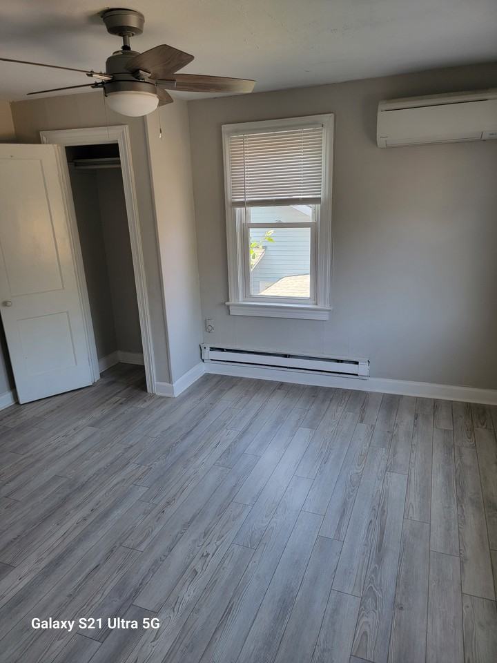 9284 Peachtree St - Photo 5 of 14