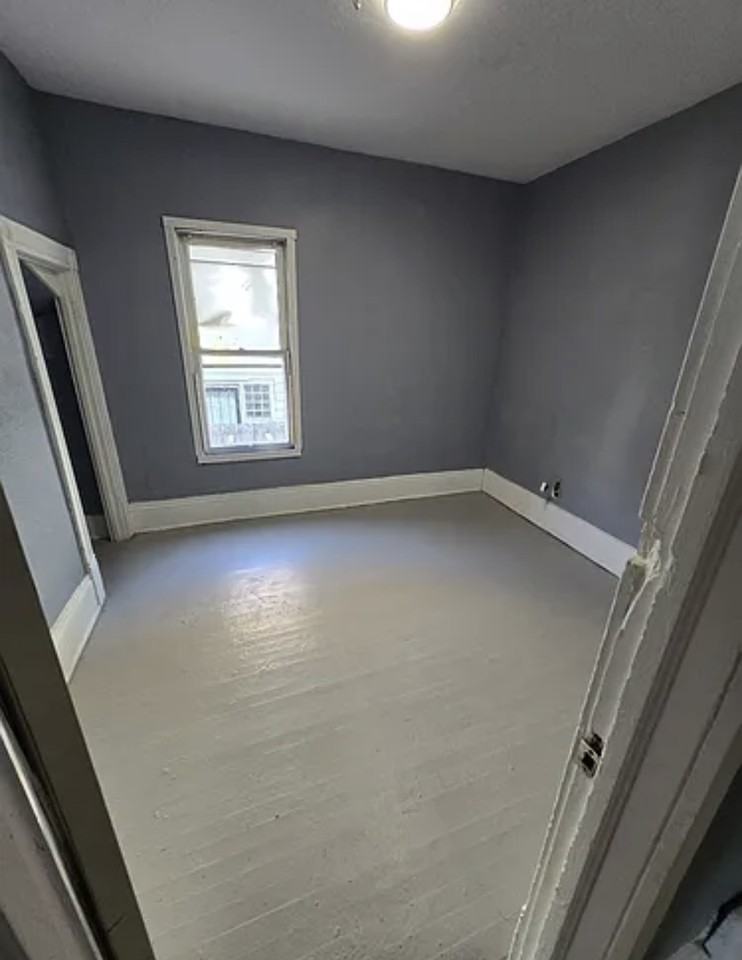 1232 N 34th St #2 - Photo 4 of 7