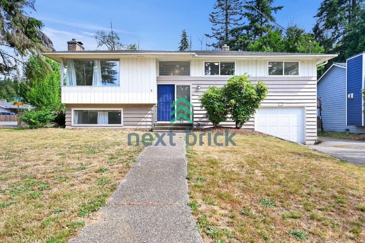 15805 56th Ave W