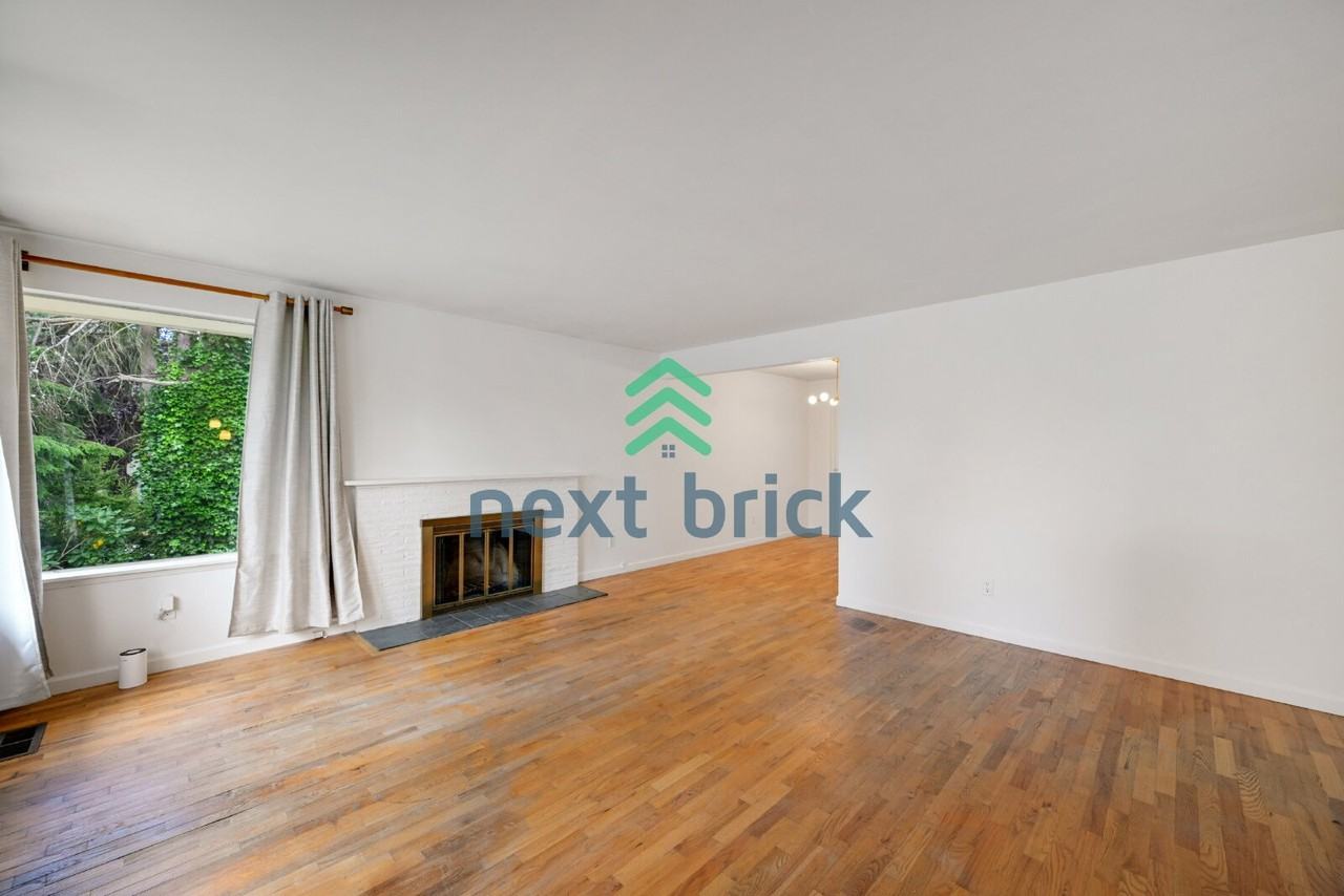15805 56th Ave W - Photo 6 of 25
