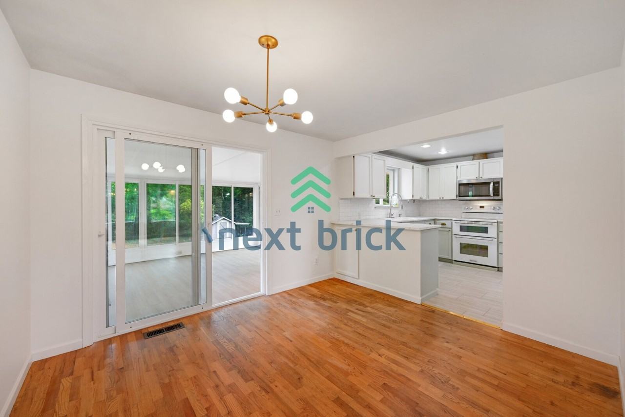 15805 56th Ave W - Photo 7 of 25