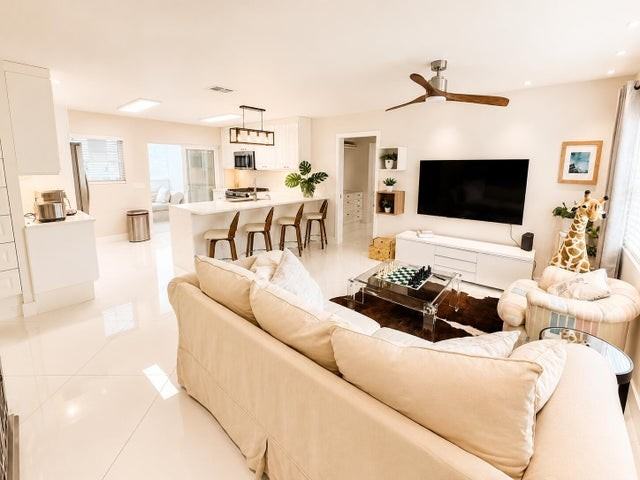 327 Lancaster Street - Photo 3 of 8