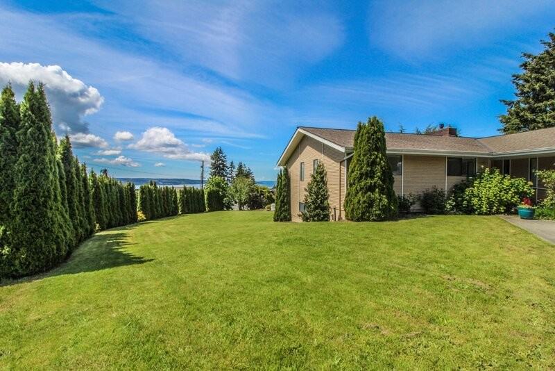 3233 54th St Sw - Photo 3 of 32