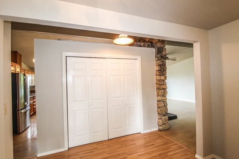 3233 54th St Sw - Photo 4 of 32